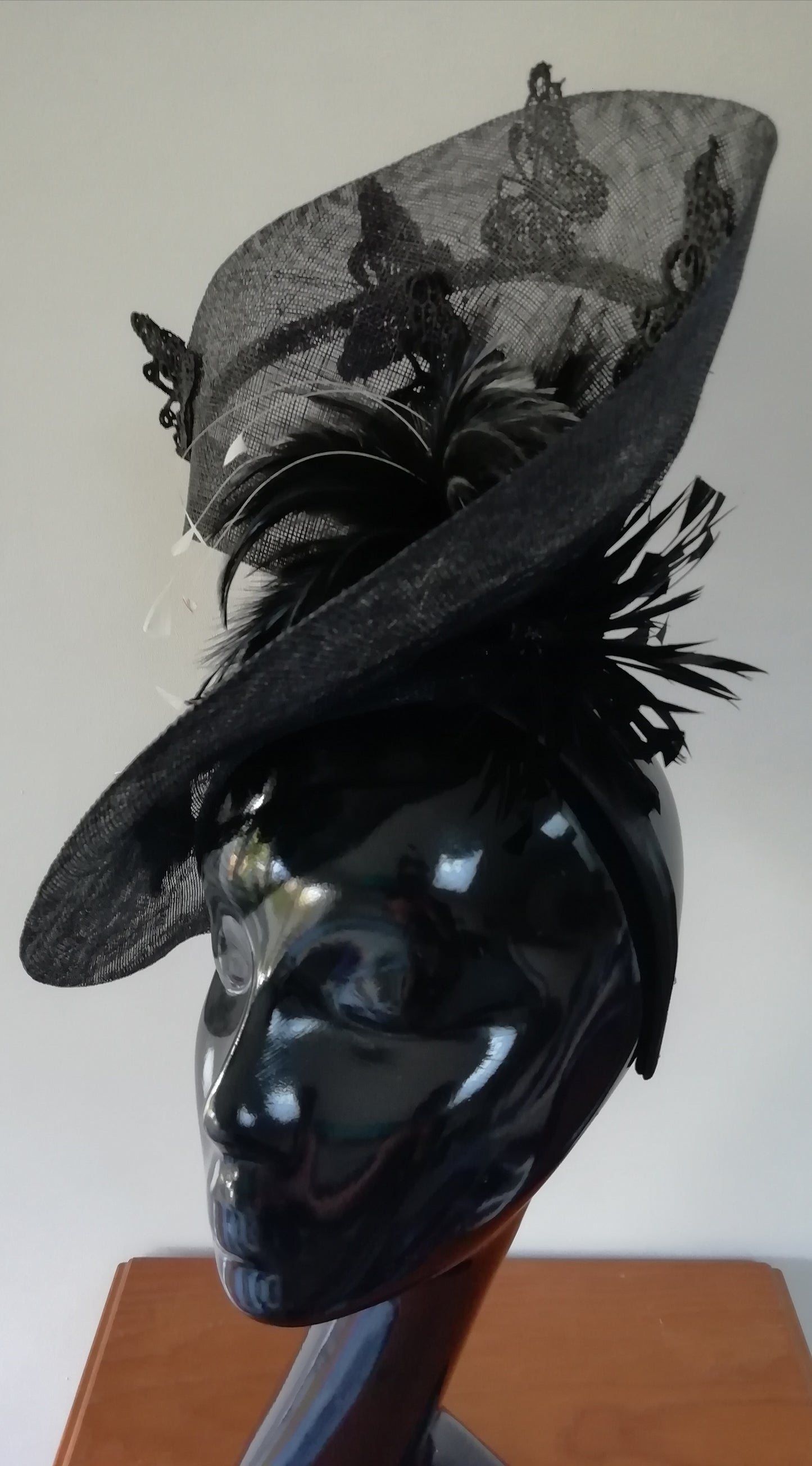 Black sinamay lace butterflies hat