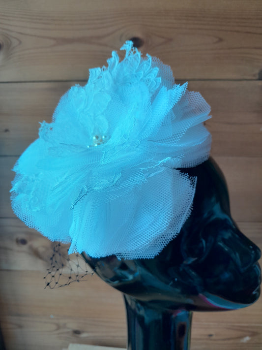 Large white flower hair accessory