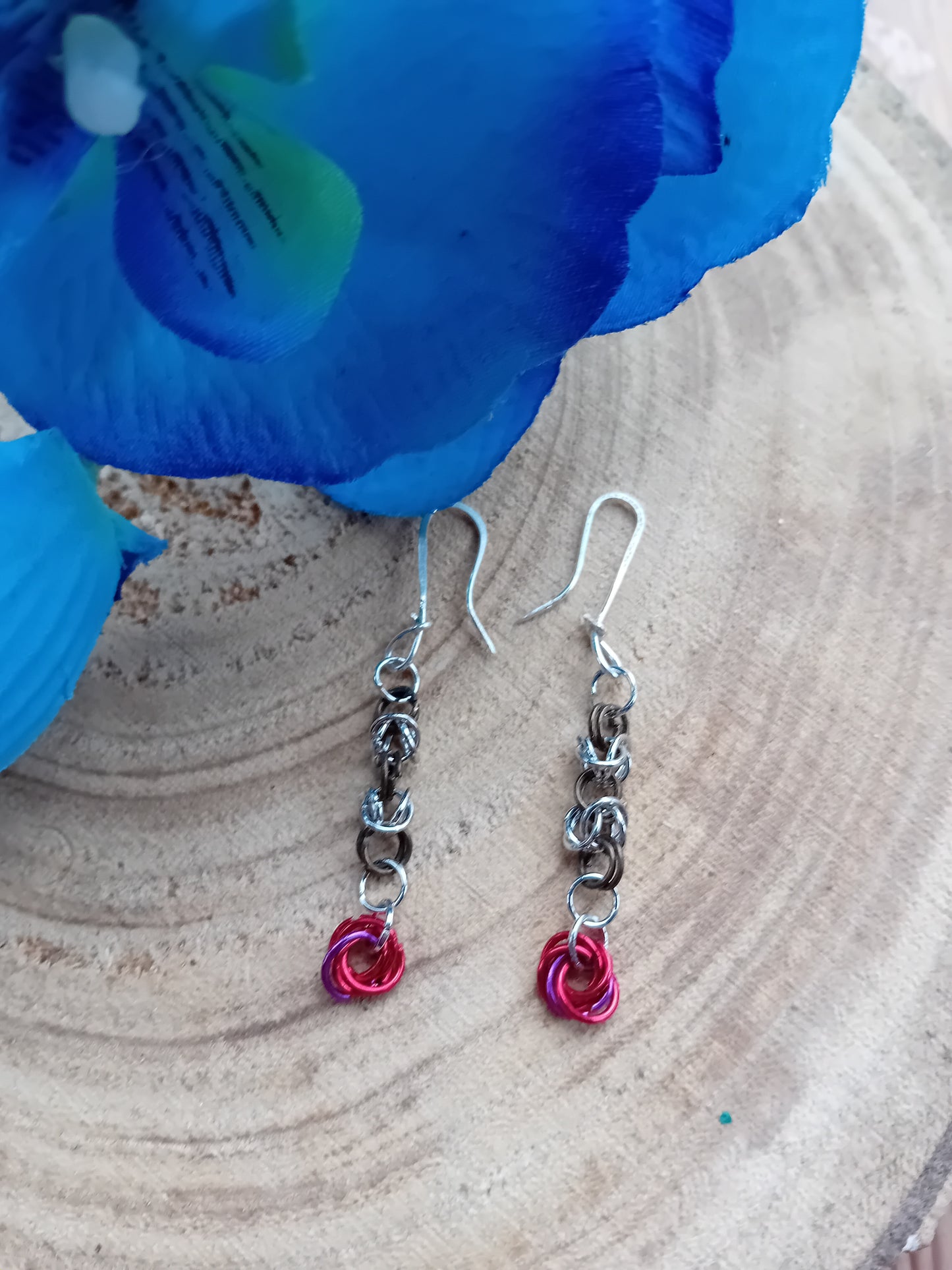 Red rose chainmail earrings